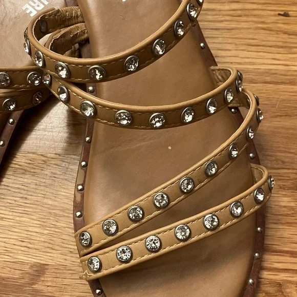 Elegant Tan Studded Sandals - Picture 3 of 7